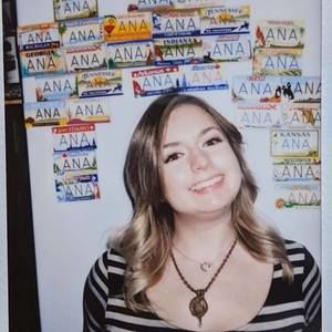 Meet your Posher, Ana